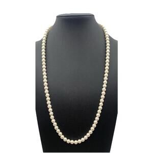 Contemporary Simple Elegant Faux Pearl Necklace 20”